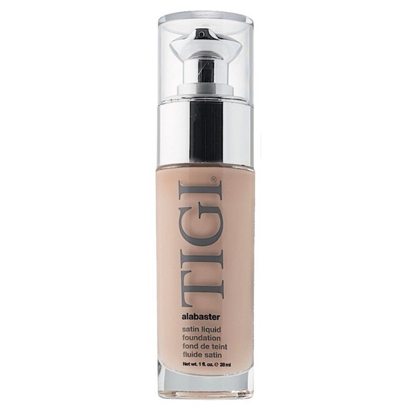 TIGI Cosmetics Alabaster Satin Liquid Foundation 1oz - Picture 1 of 1